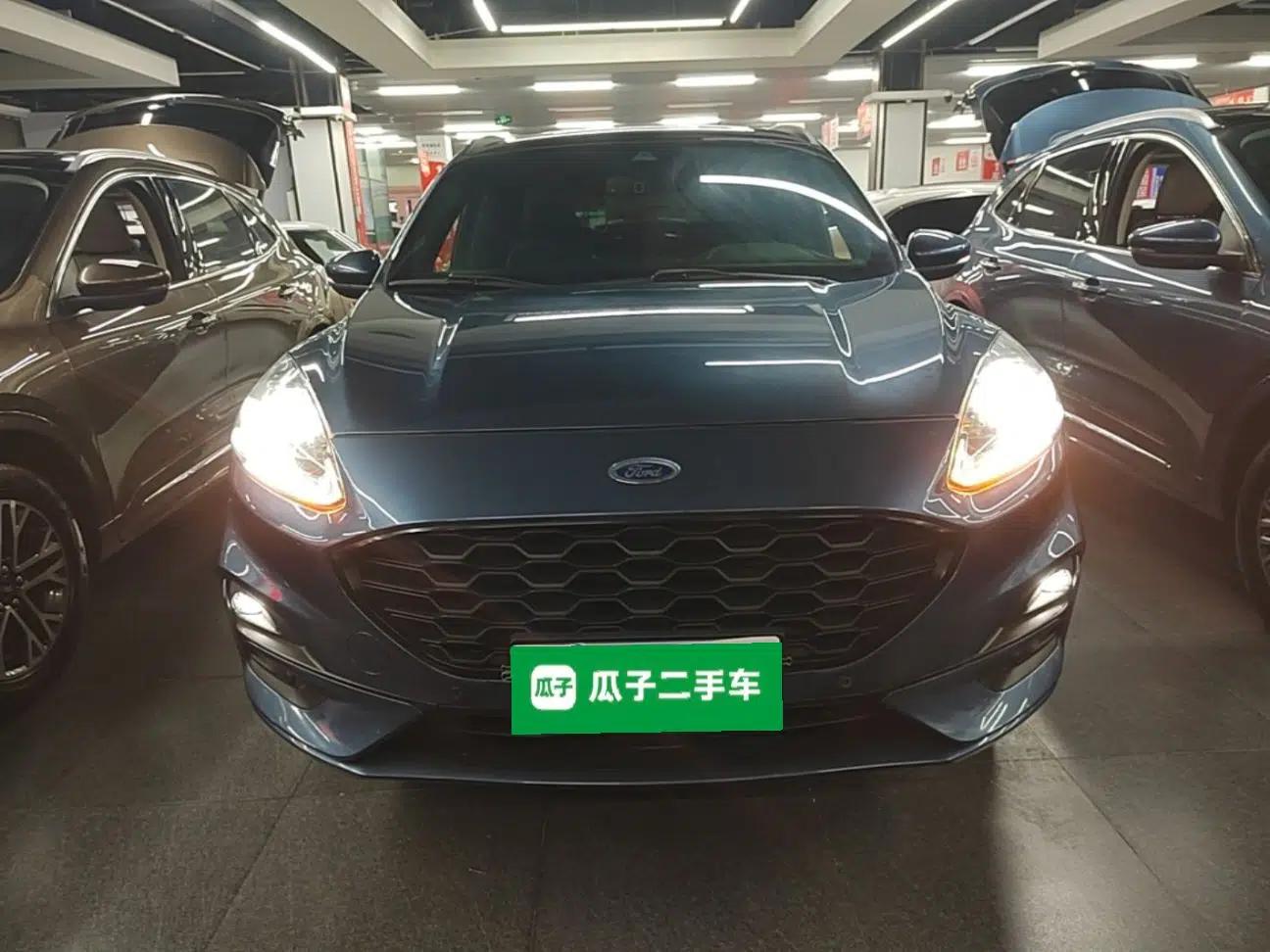 Ford Escape 2020 EcoBoost 245 Four-Wheel Drive ST-LINE Deluxe Edition — миниатюра 2