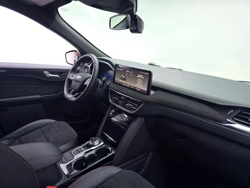 Ford Escape 2020 EcoBoost 245 Four-Wheel Drive ST-LINE Deluxe Edition — миниатюра 33
