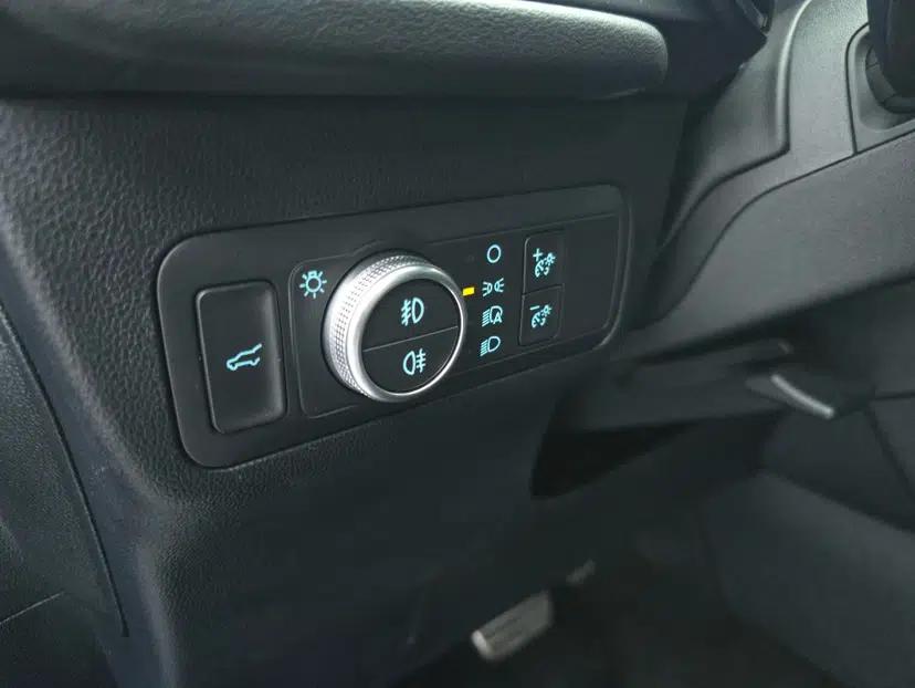 Ford Escape 2020 EcoBoost 245 Four-Wheel Drive ST-LINE Deluxe Edition — миниатюра 38