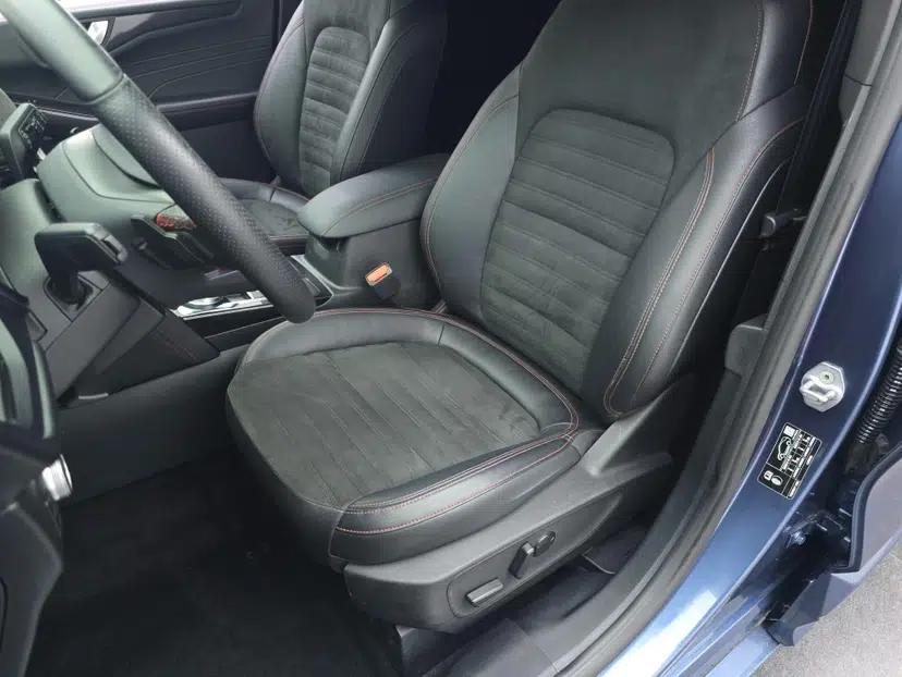 Ford Escape 2020 EcoBoost 245 Four-Wheel Drive ST-LINE Deluxe Edition — миниатюра 39