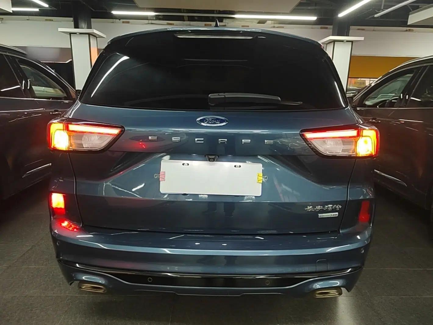 Ford Escape 2020 EcoBoost 245 Four-Wheel Drive ST-LINE Deluxe Edition — миниатюра 5