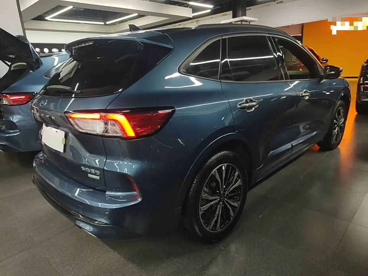 Ford Escape 2020 EcoBoost 245 Four-Wheel Drive ST-LINE Deluxe Edition — миниатюра 6