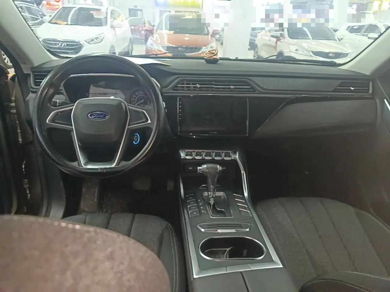 Ford Territory 2019 Custom Edition — миниатюра 12
