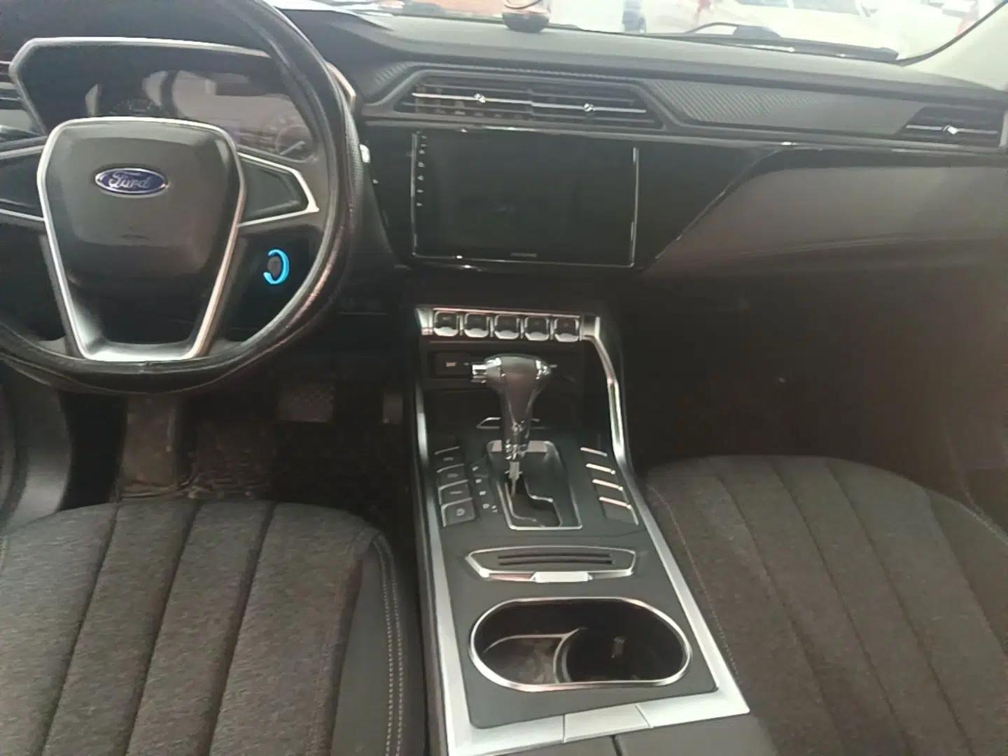 Ford Territory 2019 Custom Edition — миниатюра 16