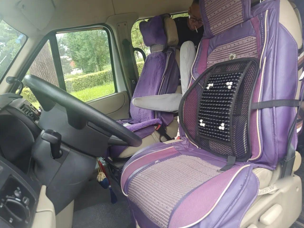 Ford Transit Custom 2016 2.4T Short Wheelbase 7-Seater Mid-Height Luxury Passenger Van — миниатюра 15