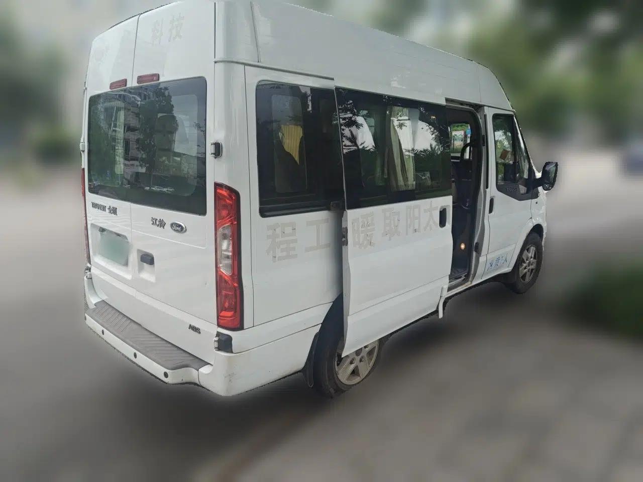 Ford Transit Custom 2016 2.4T Short Wheelbase 7-Seater Mid-Height Luxury Passenger Van — миниатюра 6