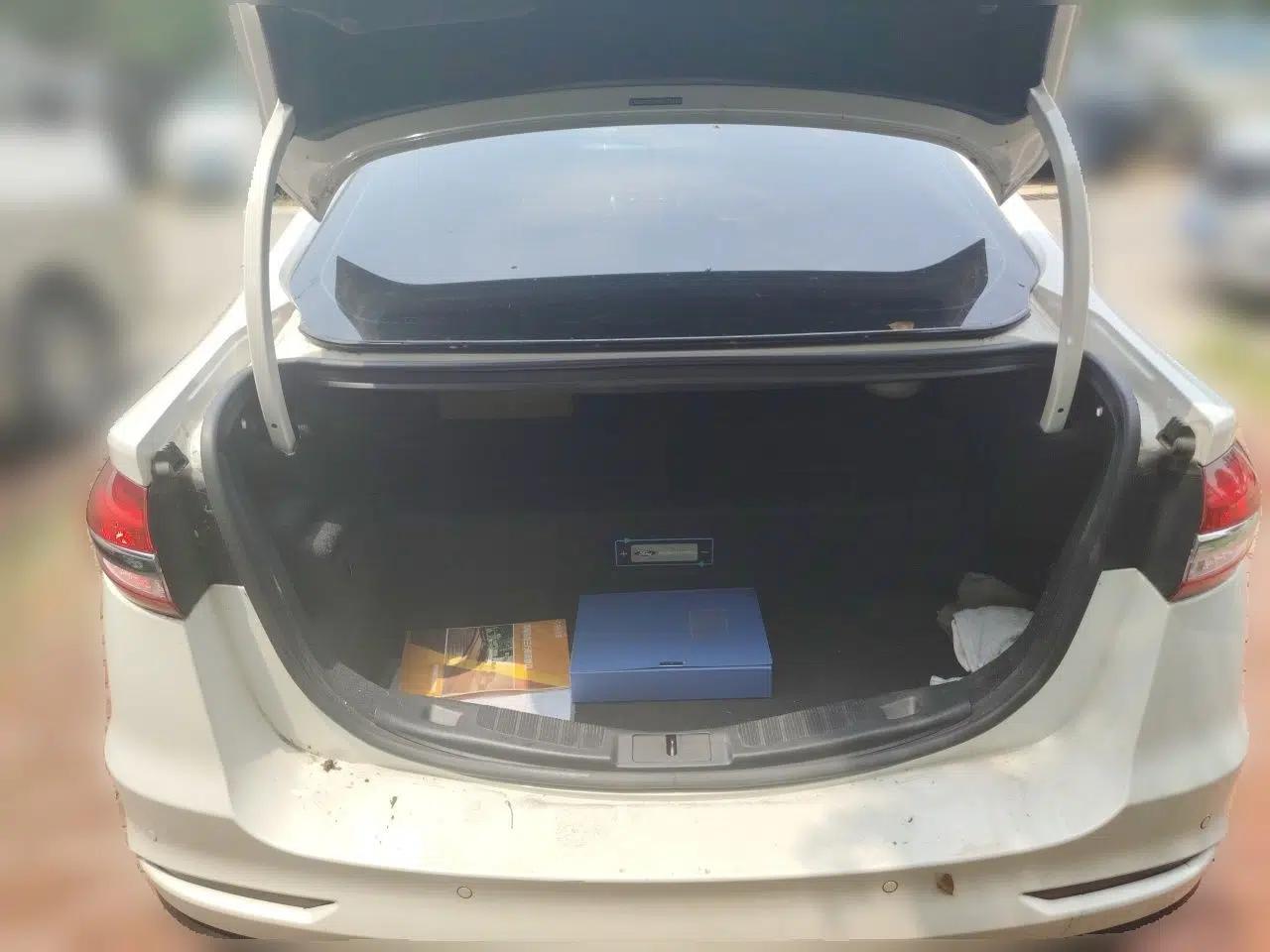 Ford Mondeo New Energy 2018 2.0 PHEV Smart-Controlled Fashion Edition China VI Standard — миниатюра 19