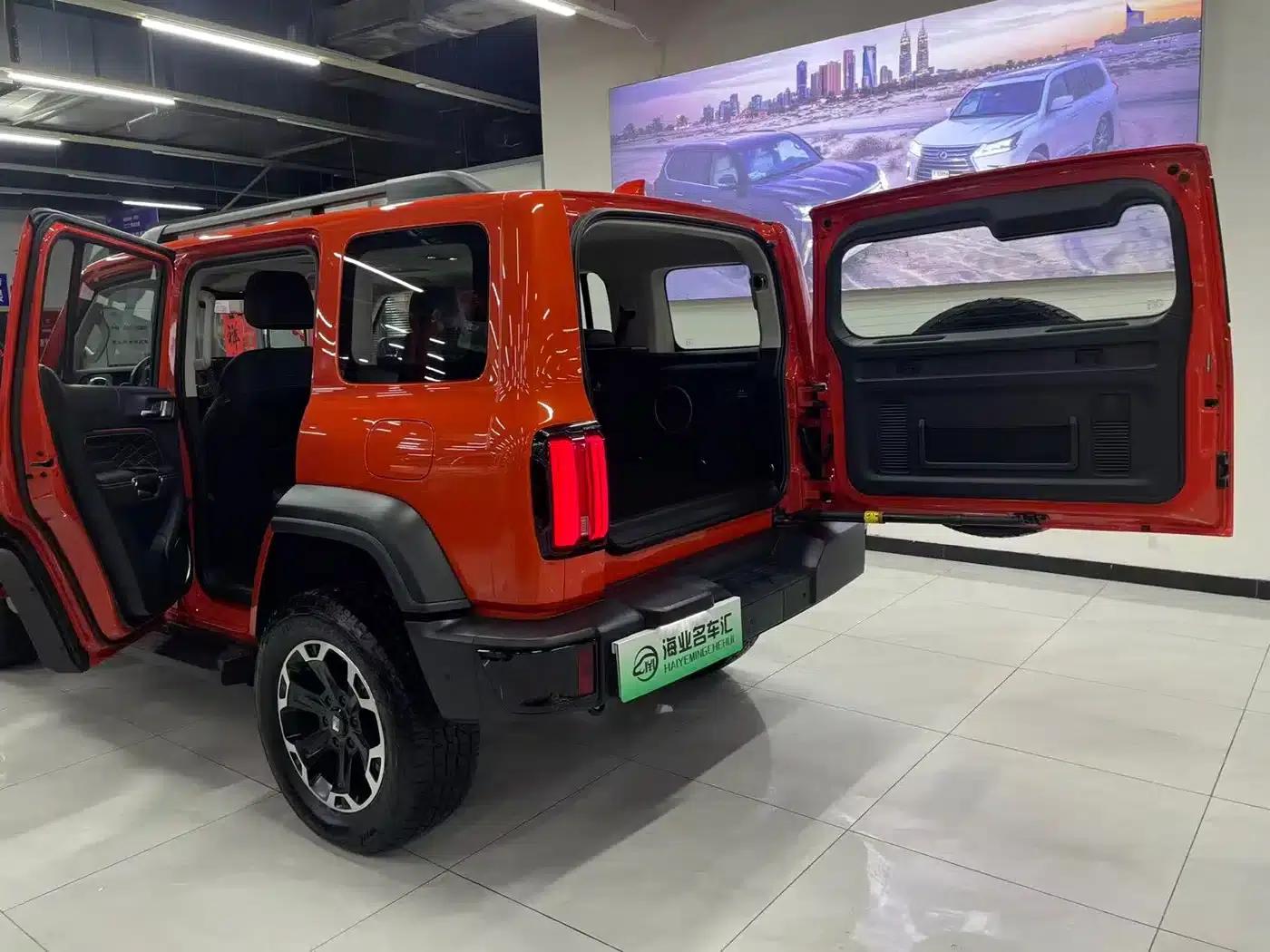 Tank 300 New Energy 2025 Hi4-T 37.1kWh — миниатюра 15
