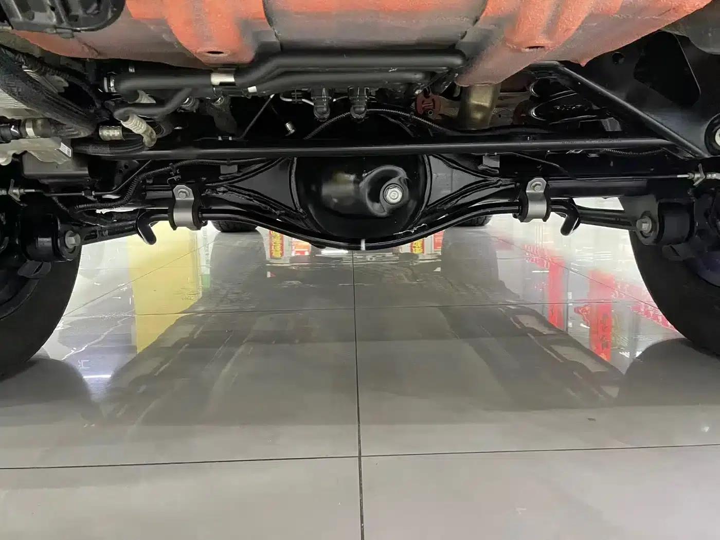 Tank 300 New Energy 2025 Hi4-T 37.1kWh — миниатюра 19