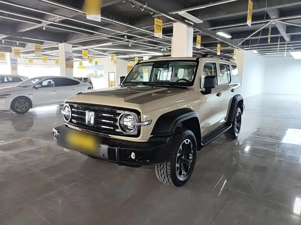 Tank 300 New Energy 2025 Hi4-T 37.1kWh — миниатюра 1