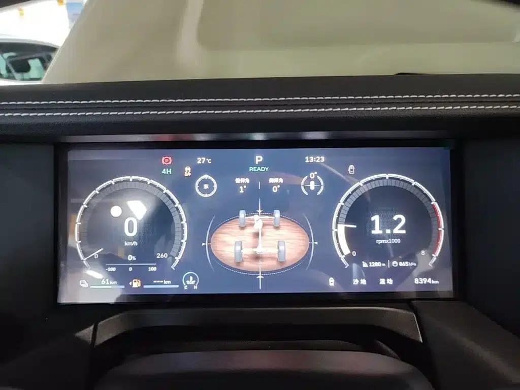 Tank 300 New Energy 2025 Hi4-T 37.1kWh — миниатюра 12