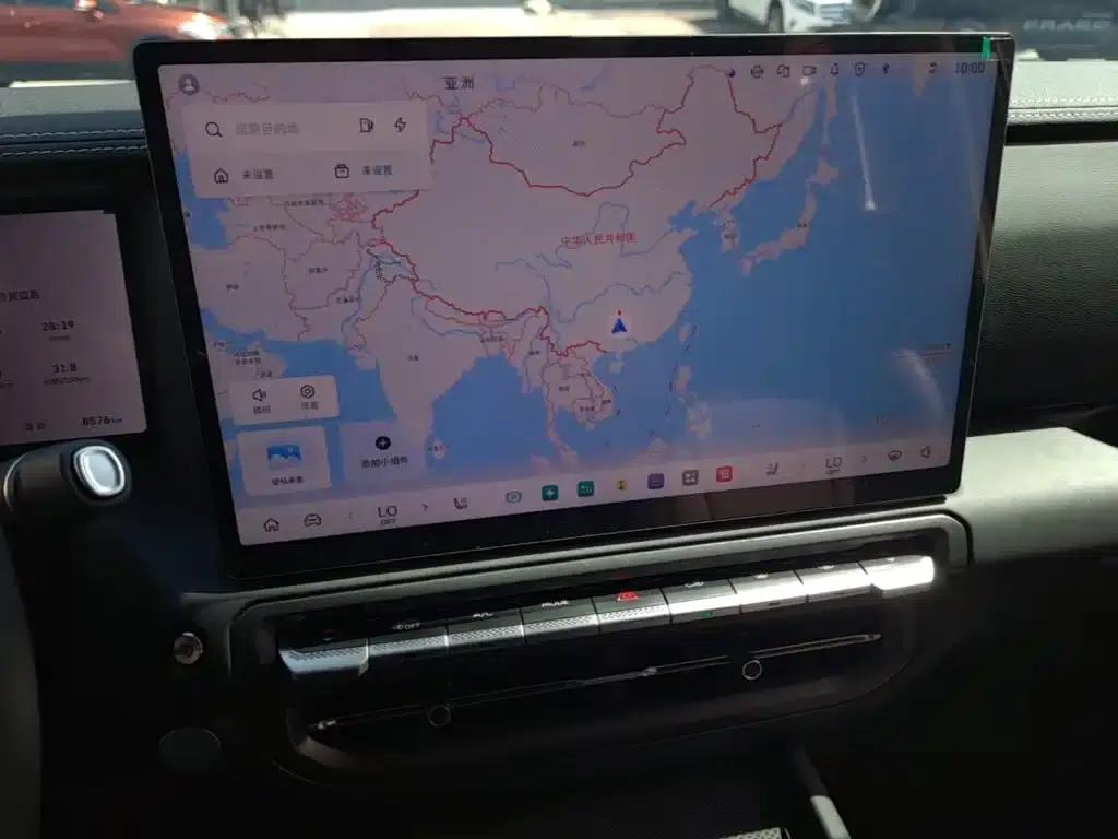 Tank 300 New Energy 2025 Hi4-T 37.1kWh — миниатюра 13