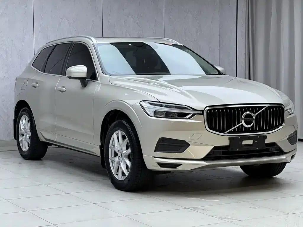 2018 Volvo XC60 T5 AWD Smart Edition — миниатюра 3