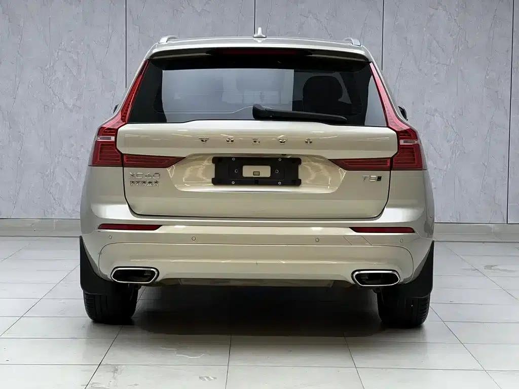 2018 Volvo XC60 T5 AWD Smart Edition — миниатюра 9