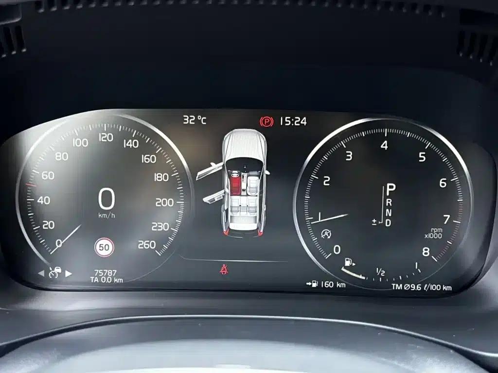 2021 Volvo XC60 T5 AWD Inscription Luxury Edition — миниатюра 13
