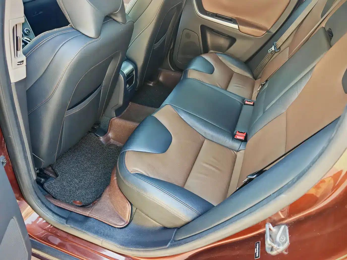 2015 Volvo XC60 T5 AWD Smart Edition — миниатюра 11