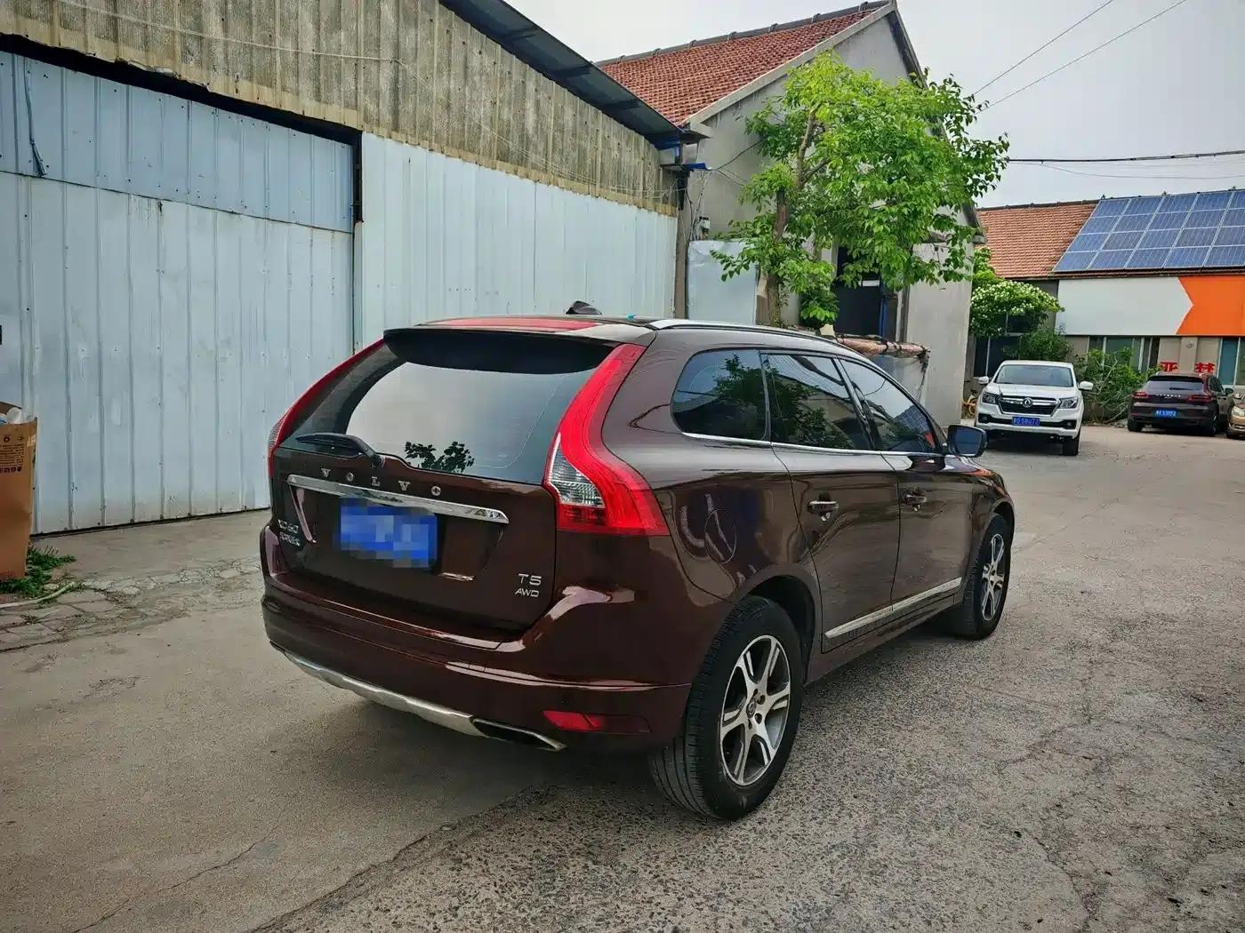 2015 Volvo XC60 T5 AWD Smart Edition — миниатюра 20
