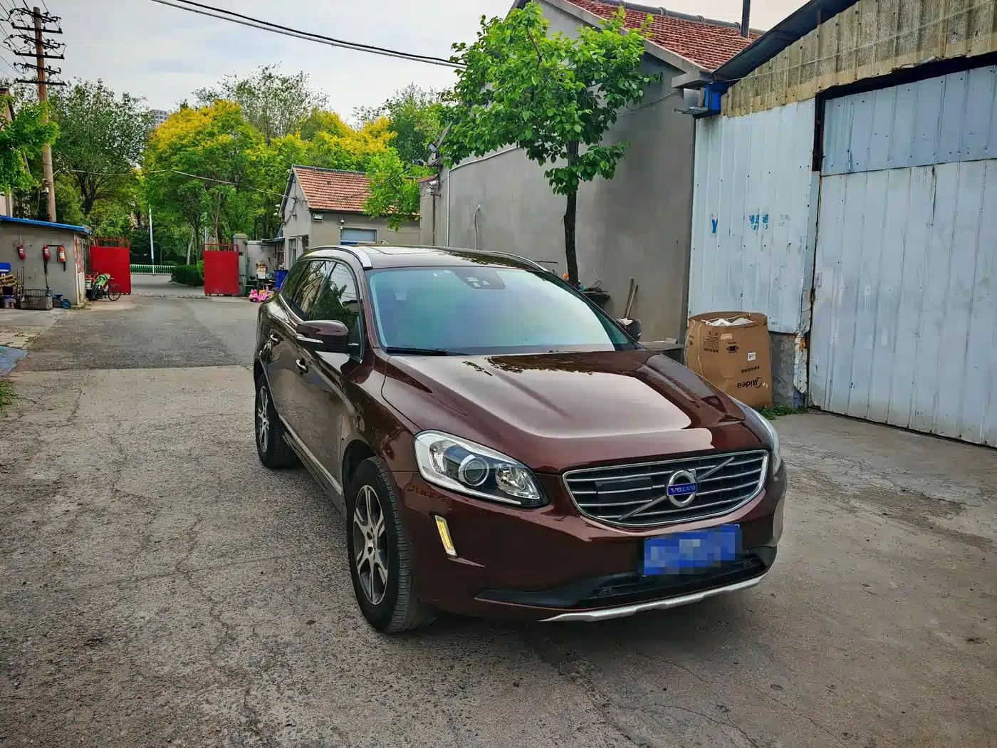 2015 Volvo XC60 T5 AWD Smart Edition — миниатюра 3