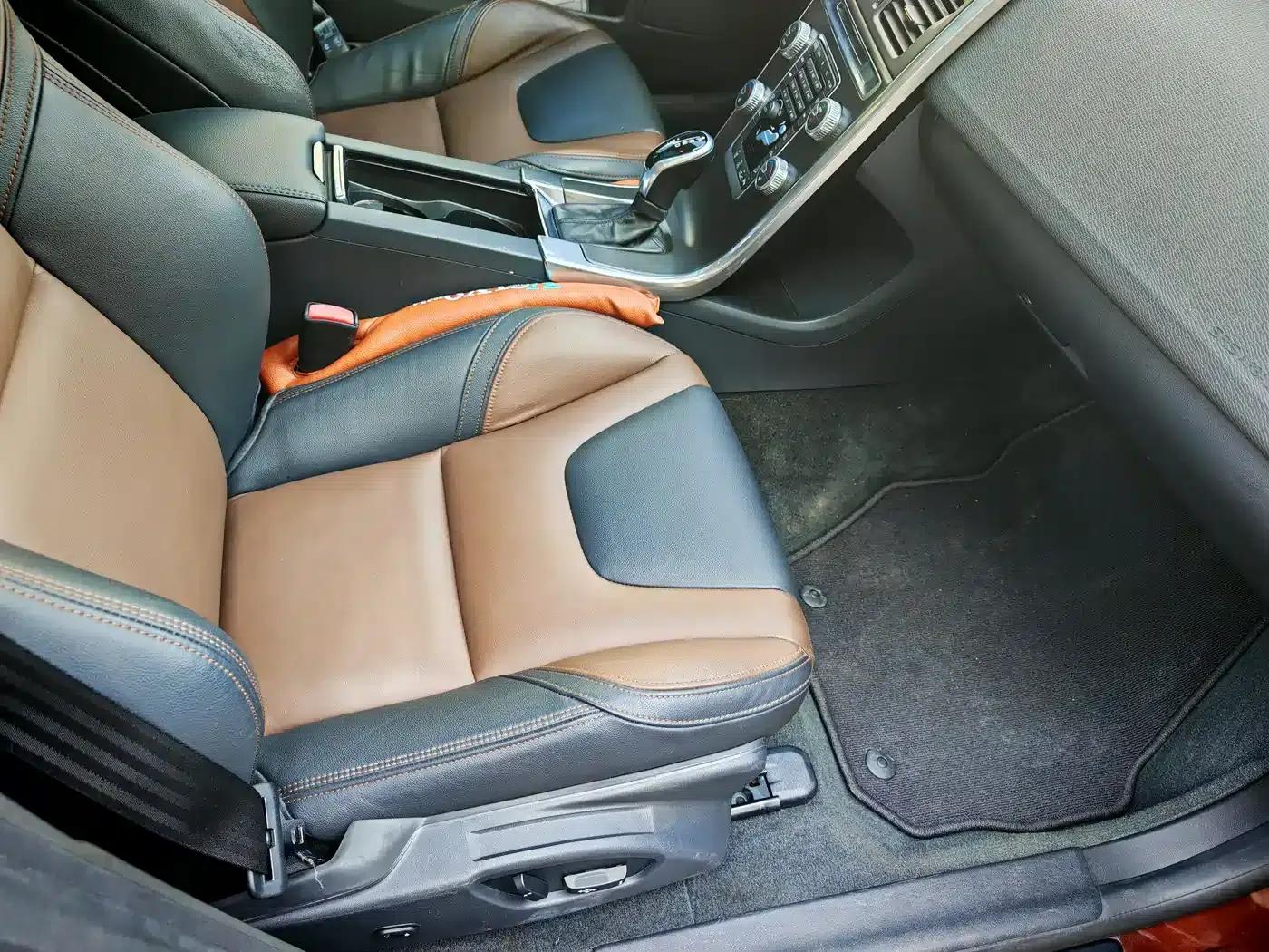 2015 Volvo XC60 T5 AWD Smart Edition — миниатюра 8