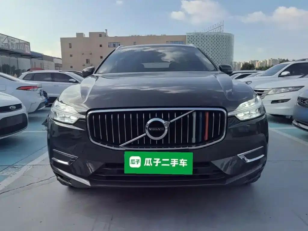 2020 Volvo XC60 T5 AWD Inscription Luxury Edition — миниатюра 3