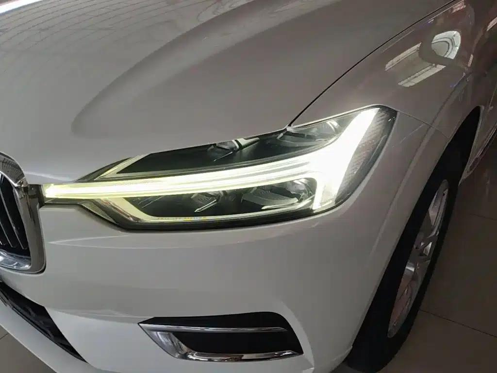 2020 Volvo XC60 T5 AWD Inscription Luxury Edition — миниатюра 24