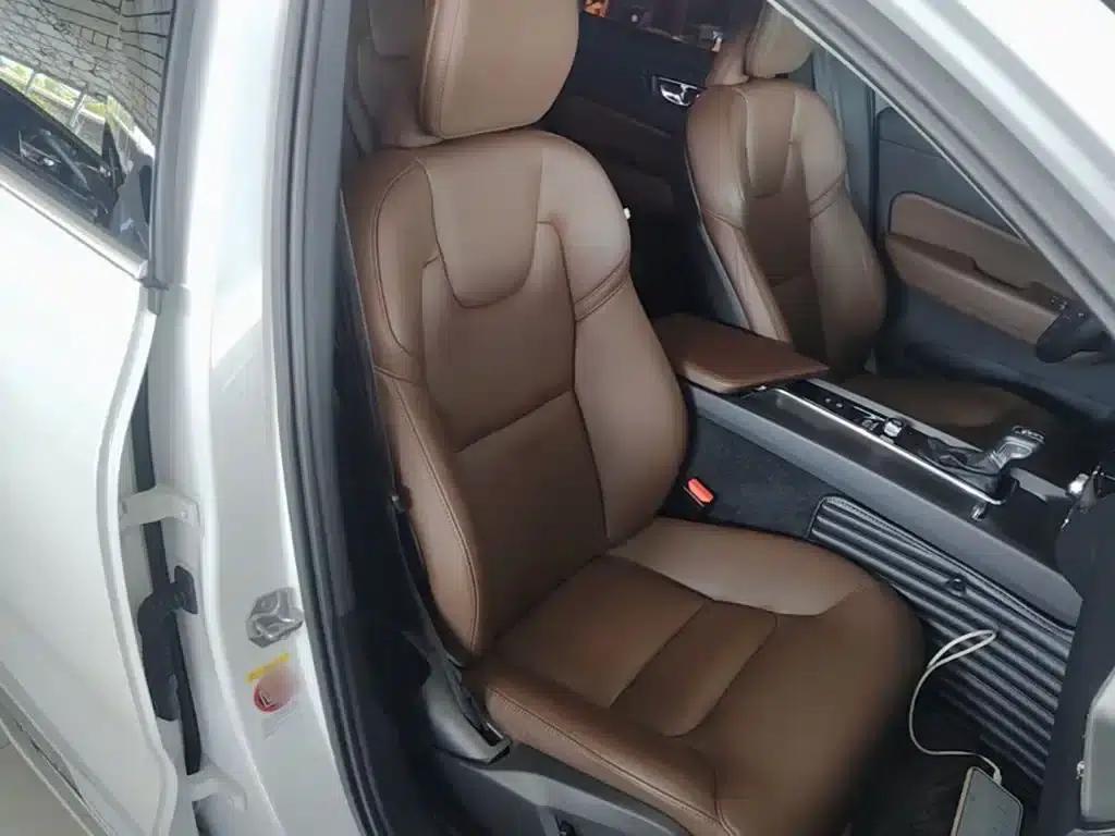 2020 Volvo XC60 T5 AWD Inscription Luxury Edition — миниатюра 25