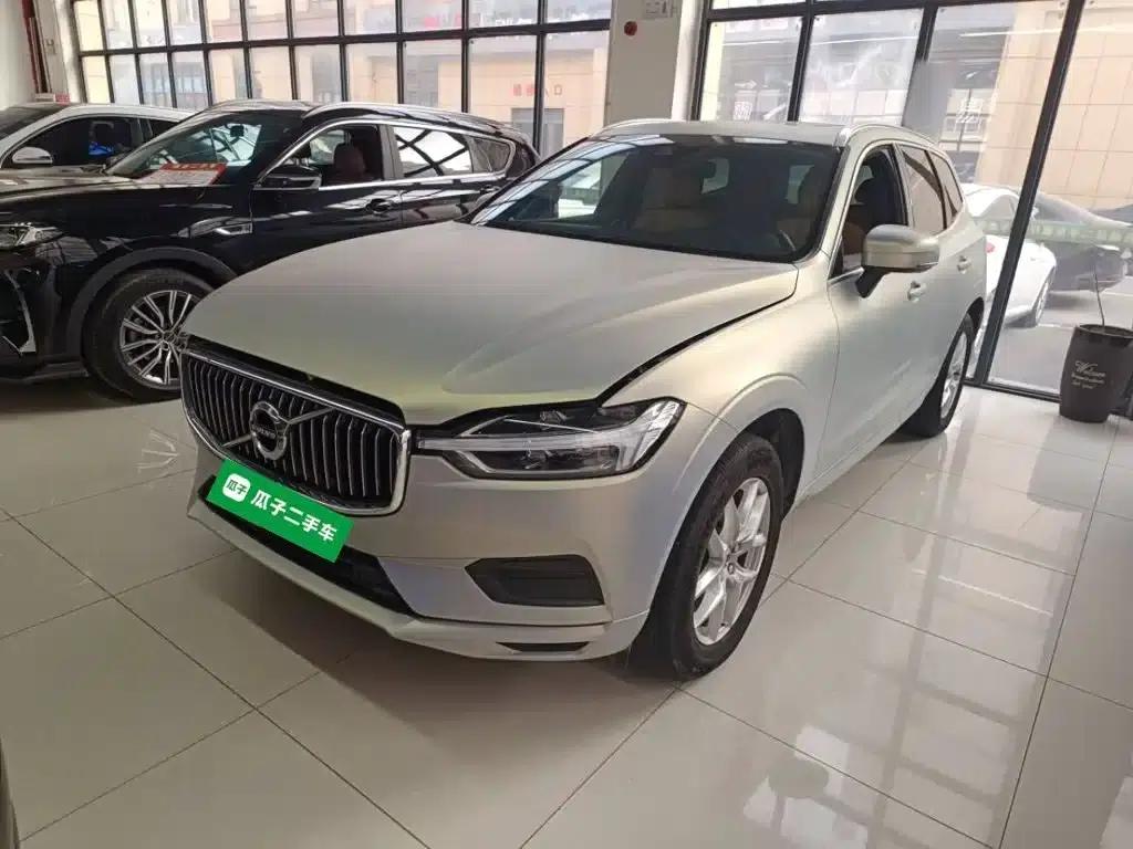 2018 Volvo XC60 T5 AWD Smart Edition — миниатюра 2