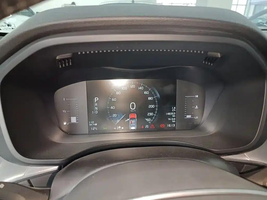 2018 Volvo XC60 T5 AWD Smart Edition — миниатюра 9