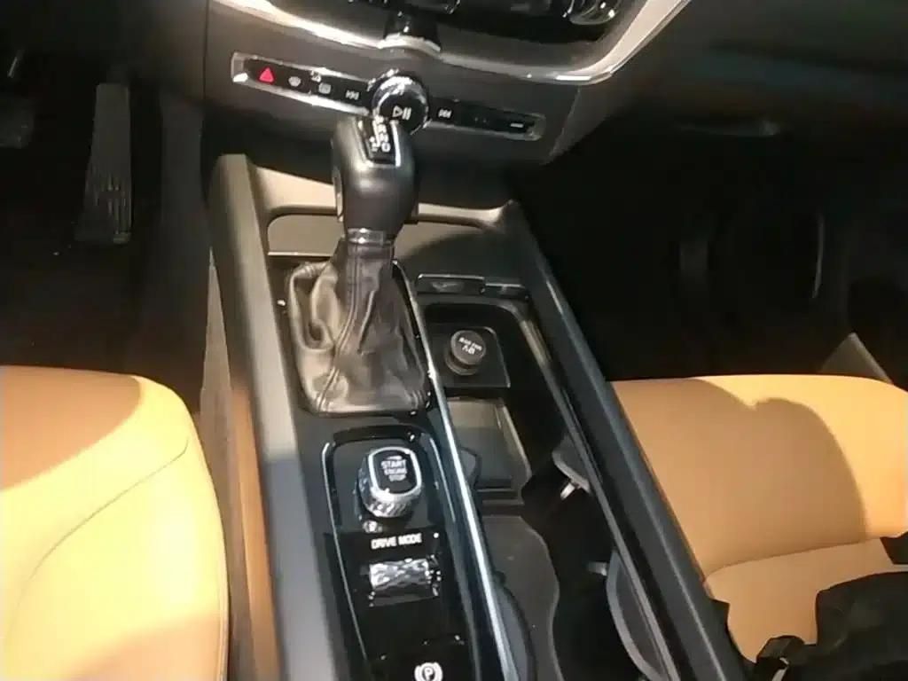 Volvo XC60 2019 T5 AWD Smart Edition (National V Emission Standard) — миниатюра 14