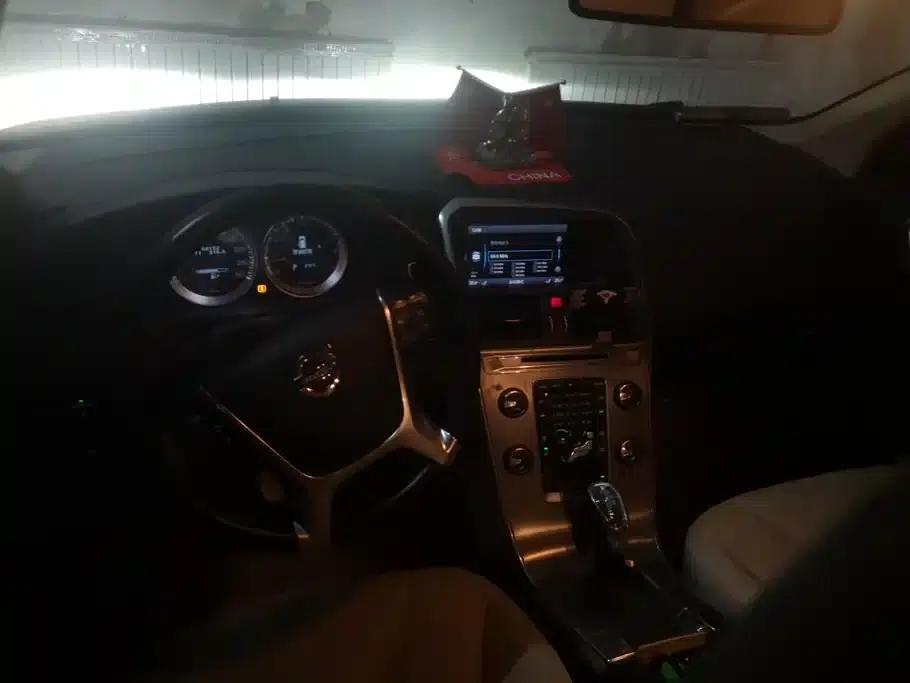 2013 Volvo XC60 Imported T5 Smart Edition — миниатюра 12