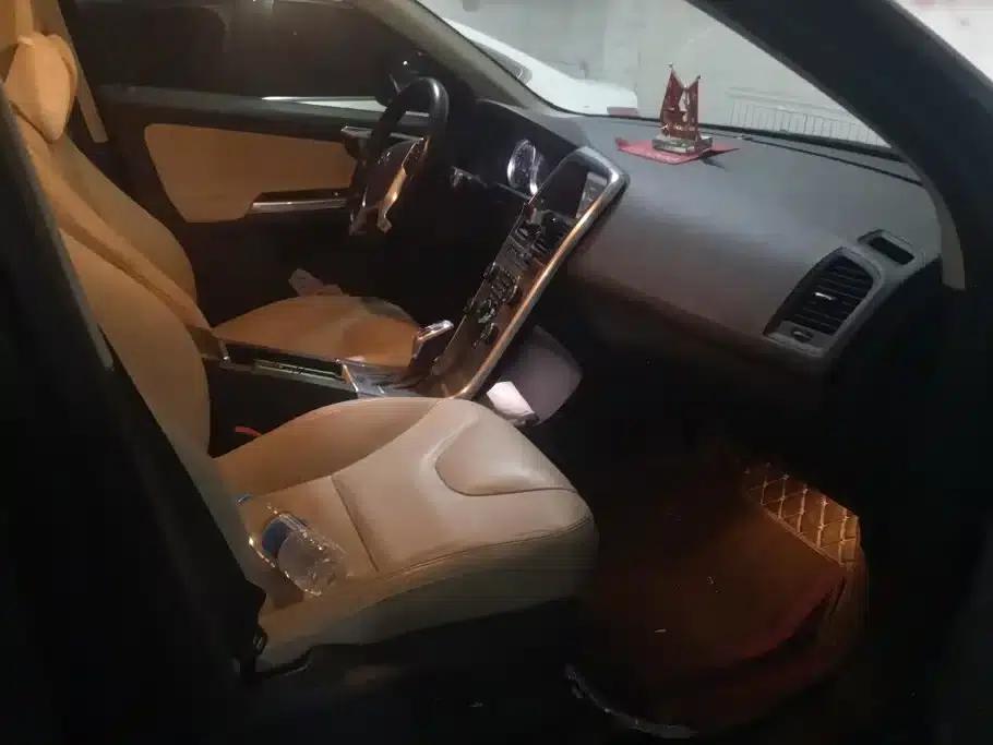 2013 Volvo XC60 Imported T5 Smart Edition — миниатюра 8