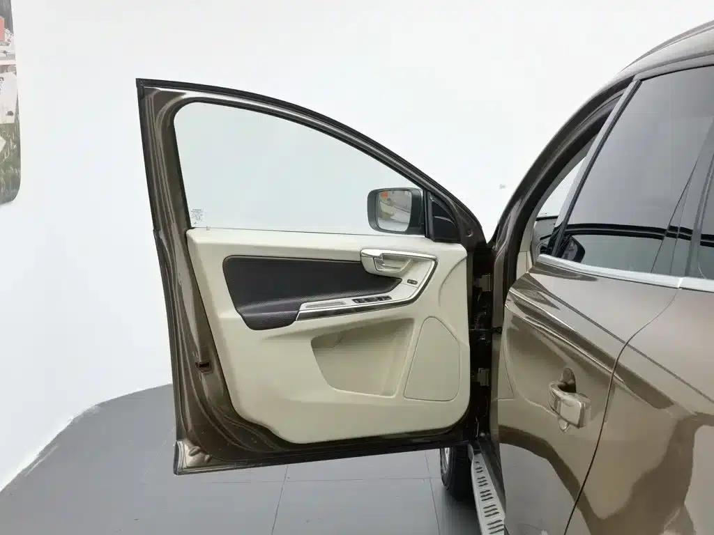 2013 Volvo XC60 Imported T5 Smart Edition — миниатюра 8