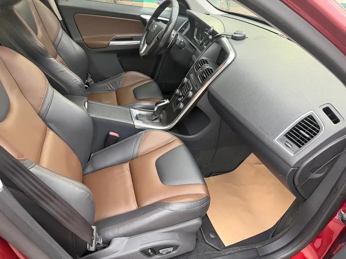 2014 Volvo XC60 Imported T6 Smart Edition — миниатюра 6