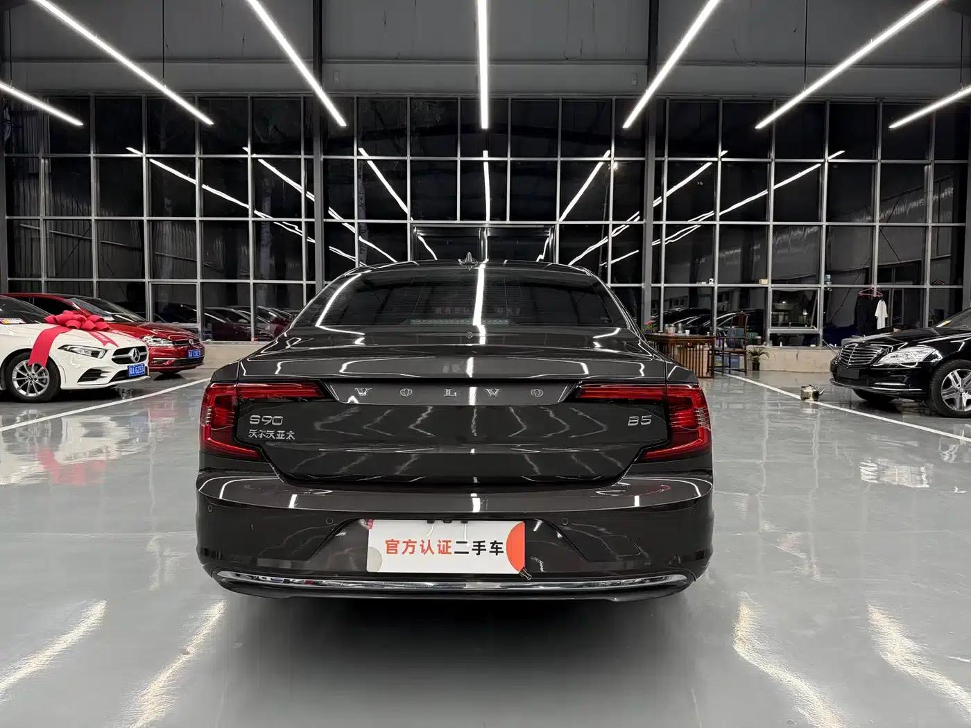2021 Volvo S90 B5 Inscription Luxury Edition — миниатюра 17
