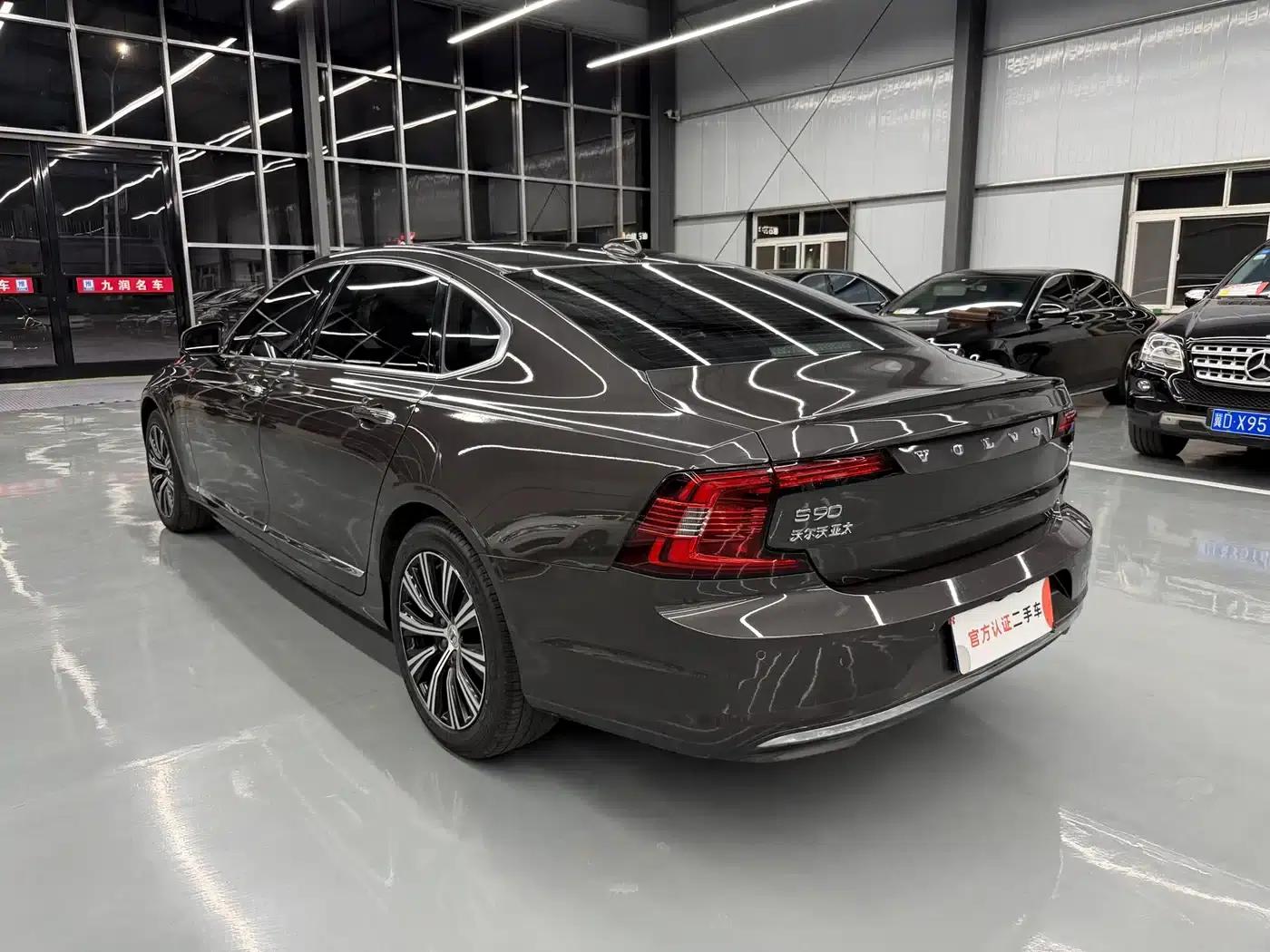 2021 Volvo S90 B5 Inscription Luxury Edition — миниатюра 18