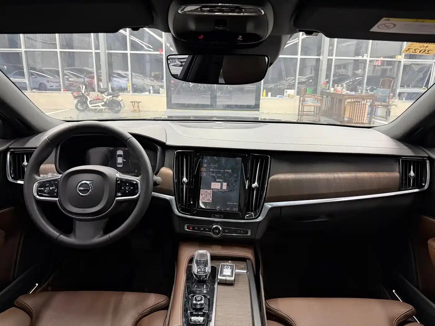 2021 Volvo S90 B5 Inscription Luxury Edition — миниатюра 6