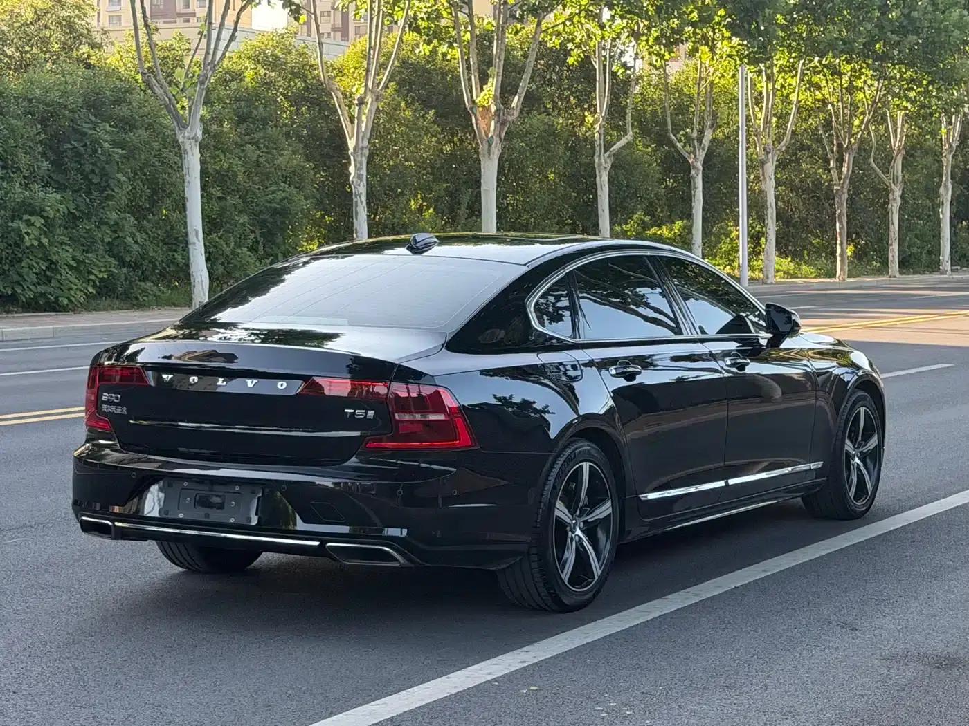 2019 Volvo S90 T5 Smart Edition — миниатюра 6
