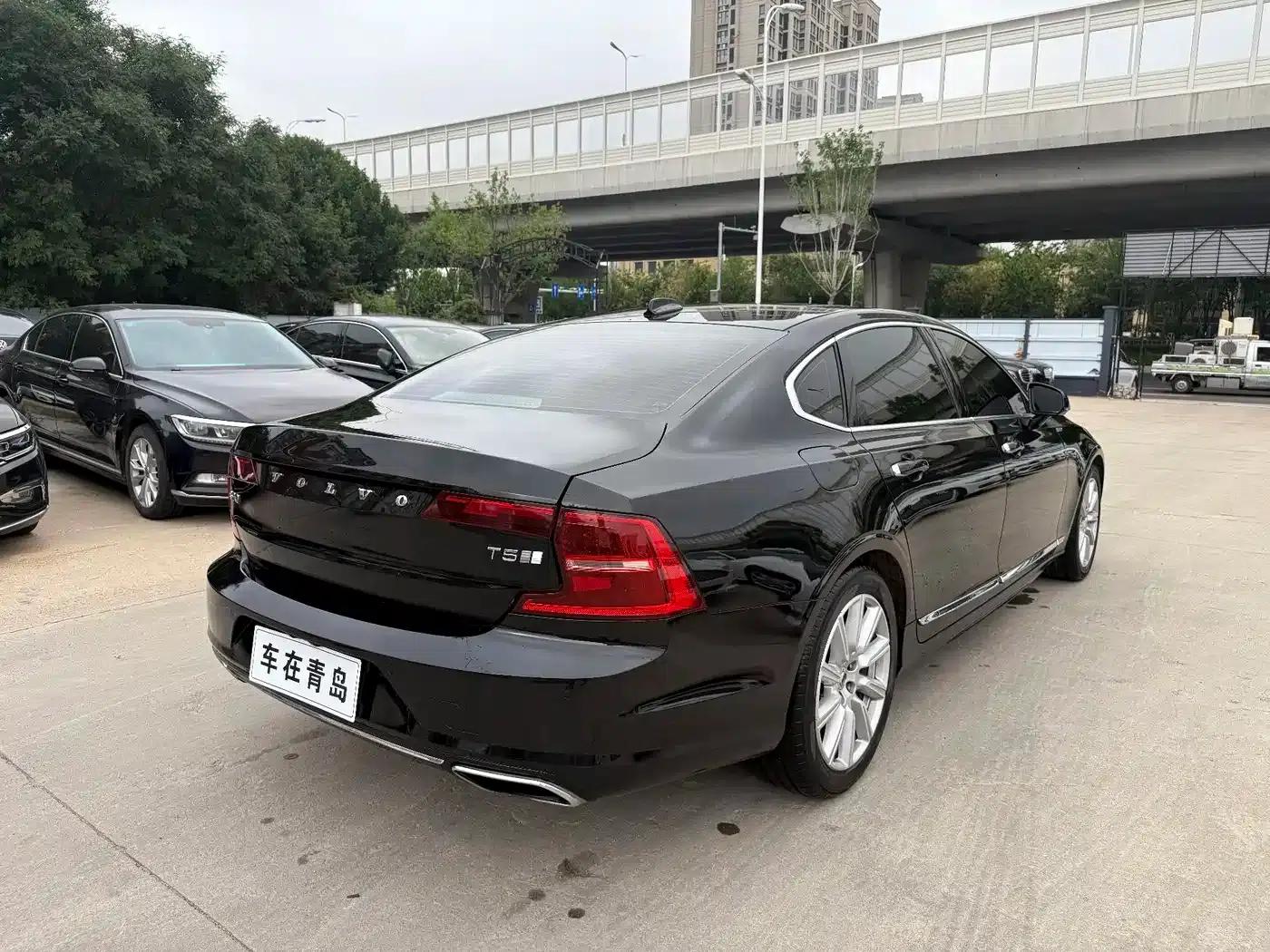 Volvo S90 2020 T5 Inscription Luxury Edition — миниатюра 13