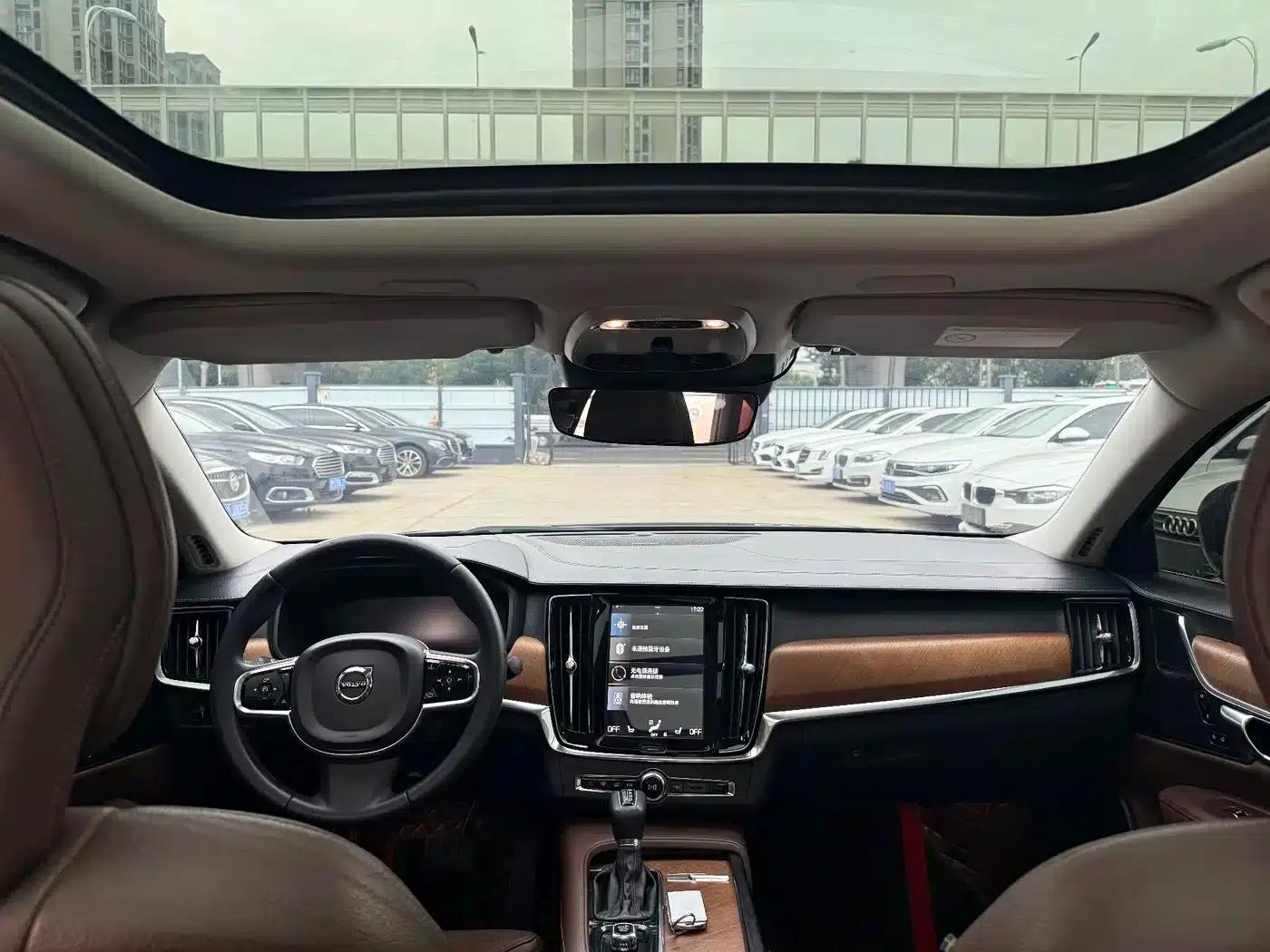 Volvo S90 2020 T5 Inscription Luxury Edition — миниатюра 9