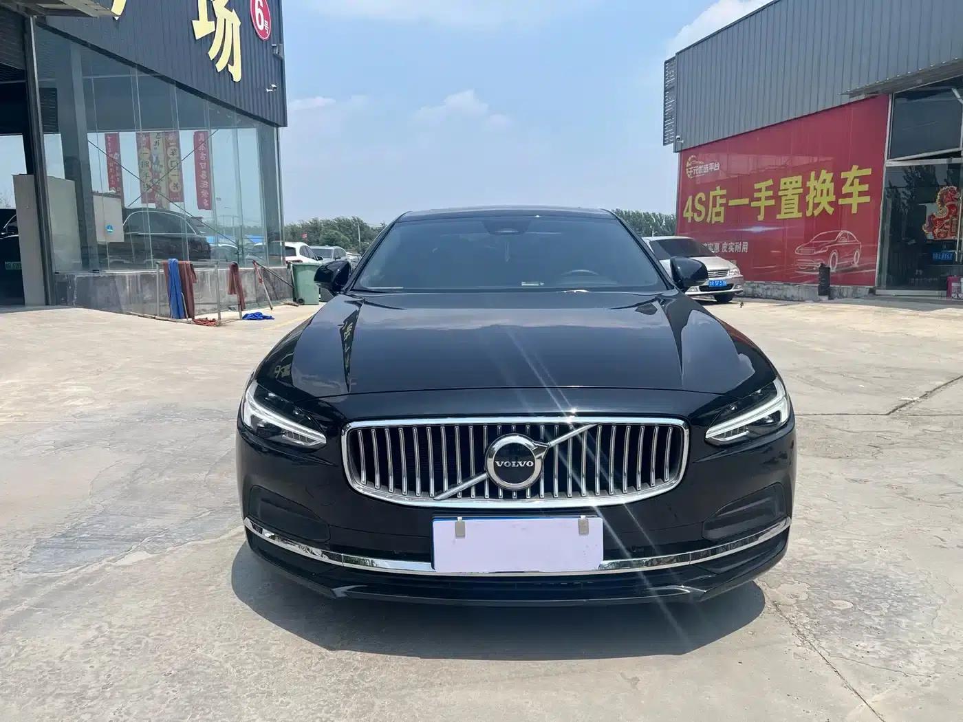 2023 Volvo S90 B5 Smart Luxury Edition — миниатюра 1