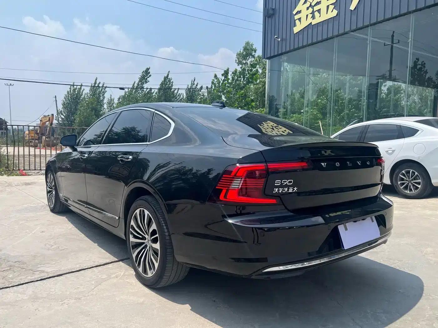 2023 Volvo S90 B5 Smart Luxury Edition — миниатюра 7