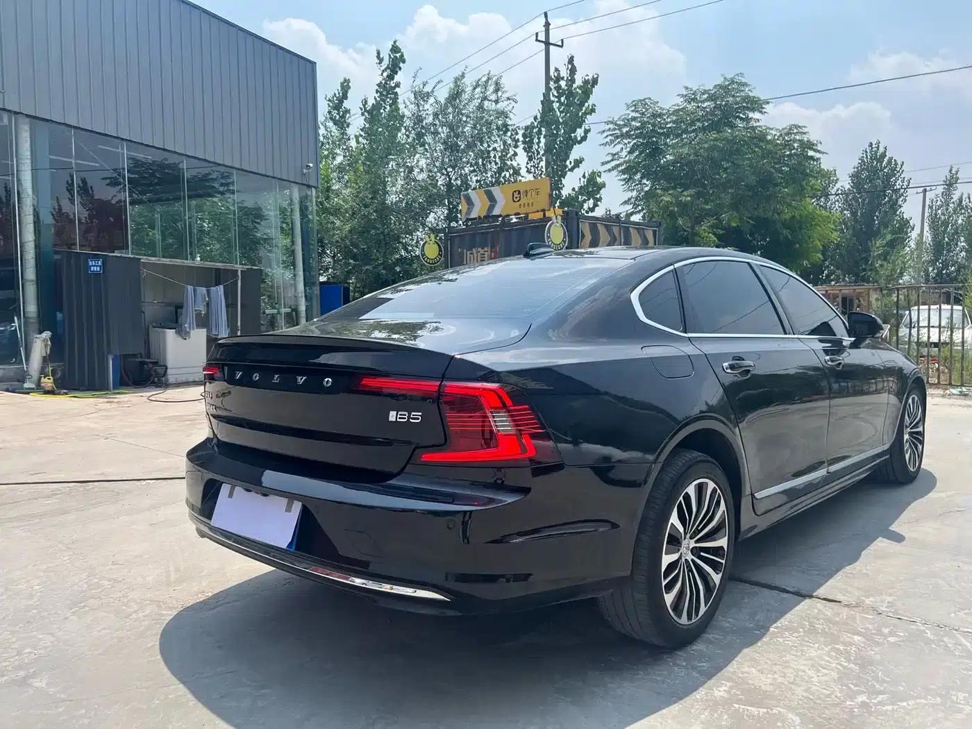 2023 Volvo S90 B5 Smart Luxury Edition — миниатюра 9