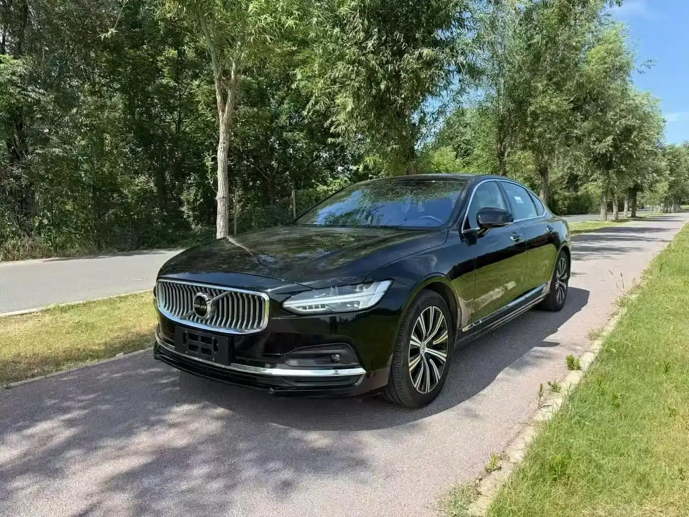 2020 Volvo S90 T5 Inscription Luxury Edition — миниатюра 1