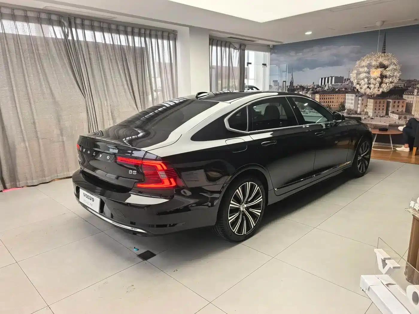 2025 Volvo S90 B5 Inscription Luxury Edition — миниатюра 16