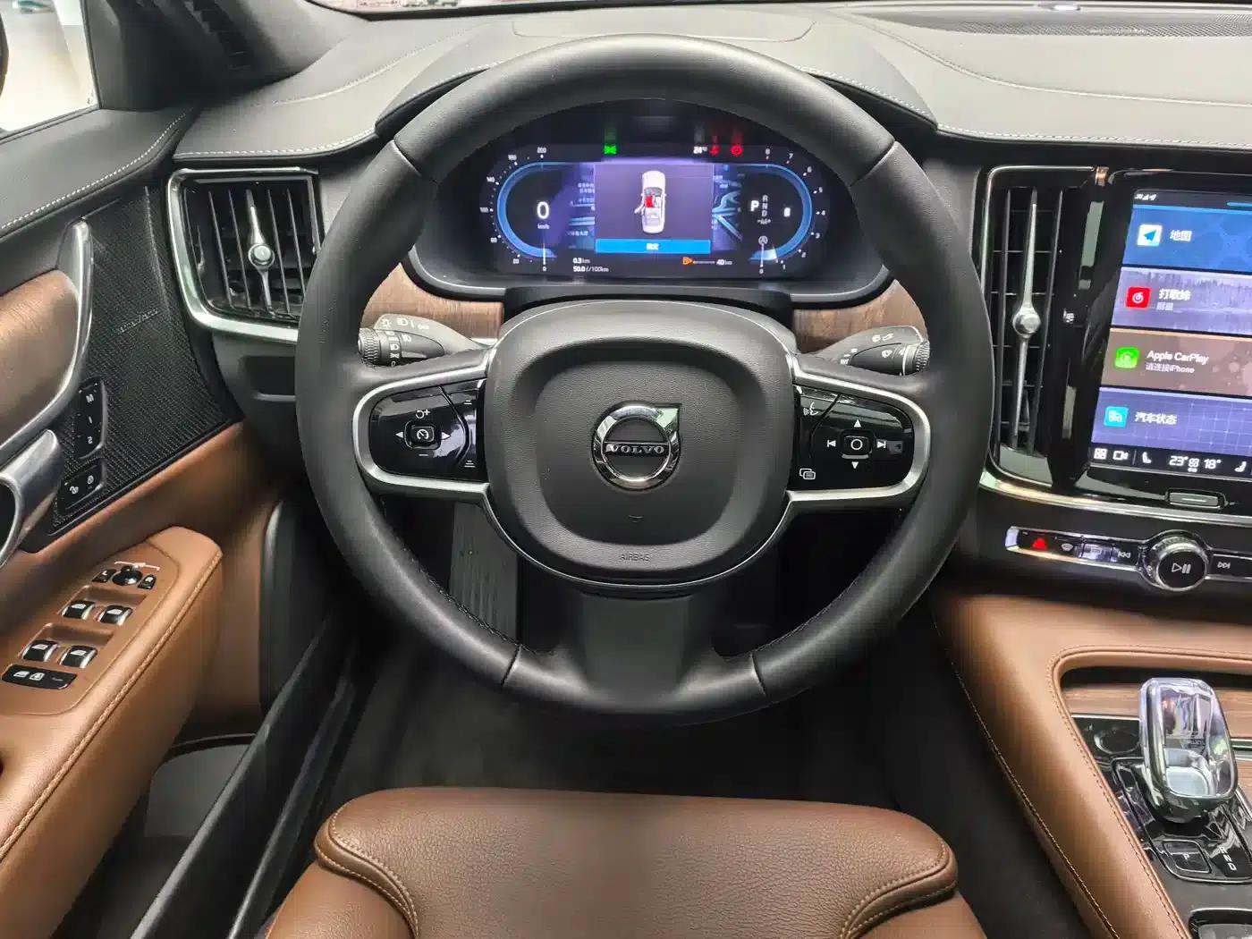 2025 Volvo S90 B5 Inscription Luxury Edition — миниатюра 4