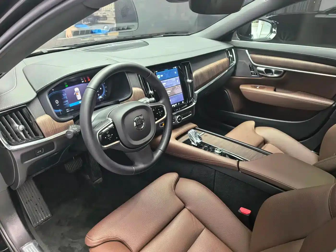 2025 Volvo S90 B5 Inscription Luxury Edition — миниатюра 5