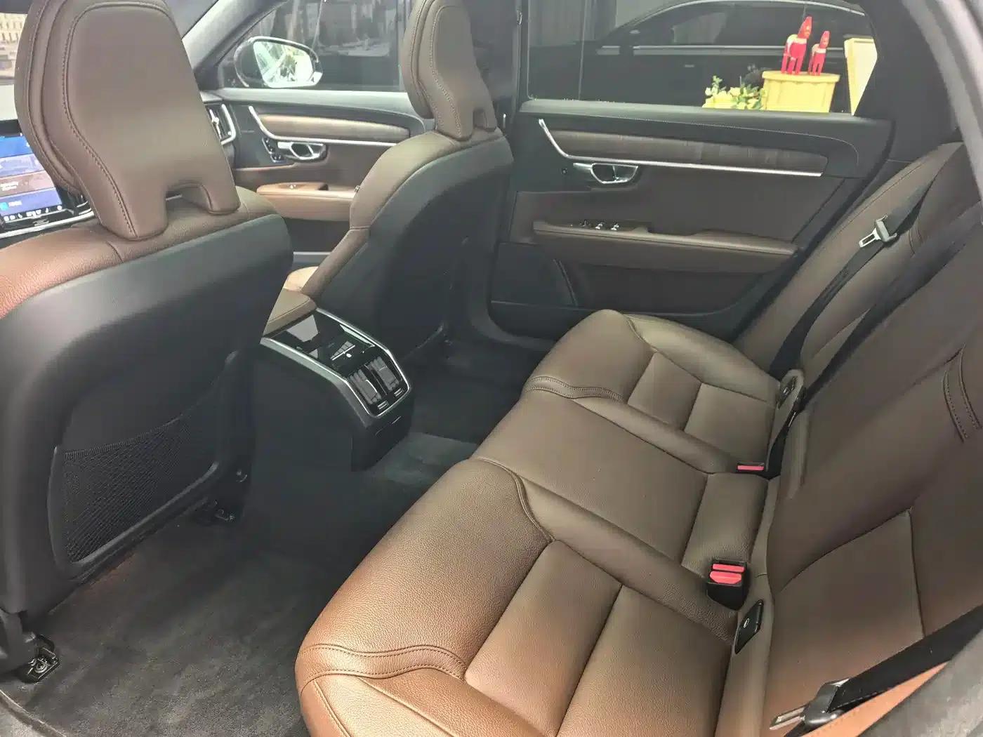 2025 Volvo S90 B5 Inscription Luxury Edition — миниатюра 7