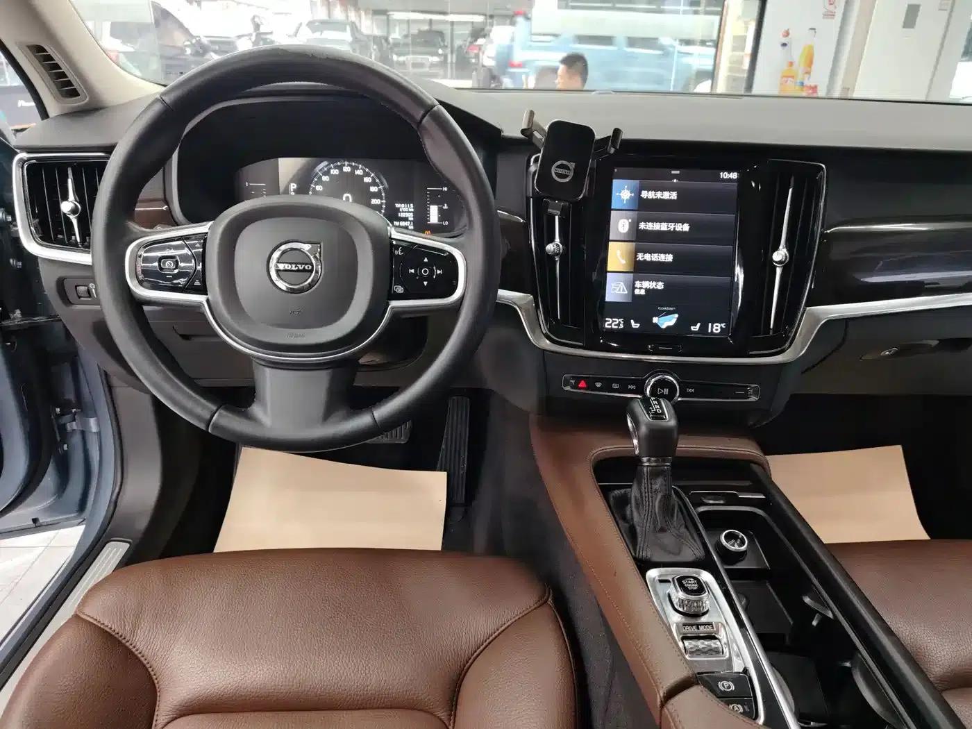 2018 Volvo S90 T4 Smart Edition — миниатюра 17
