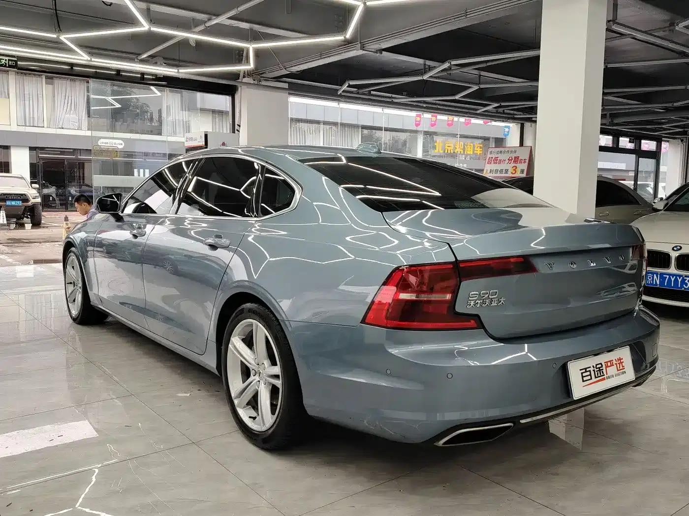 2018 Volvo S90 T4 Smart Edition — миниатюра 5