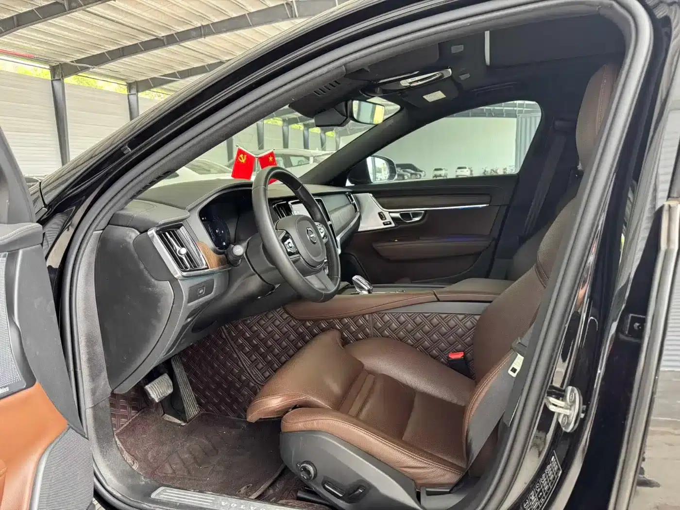 2023 Volvo S90 B5 Inscription Luxury Edition — миниатюра 3